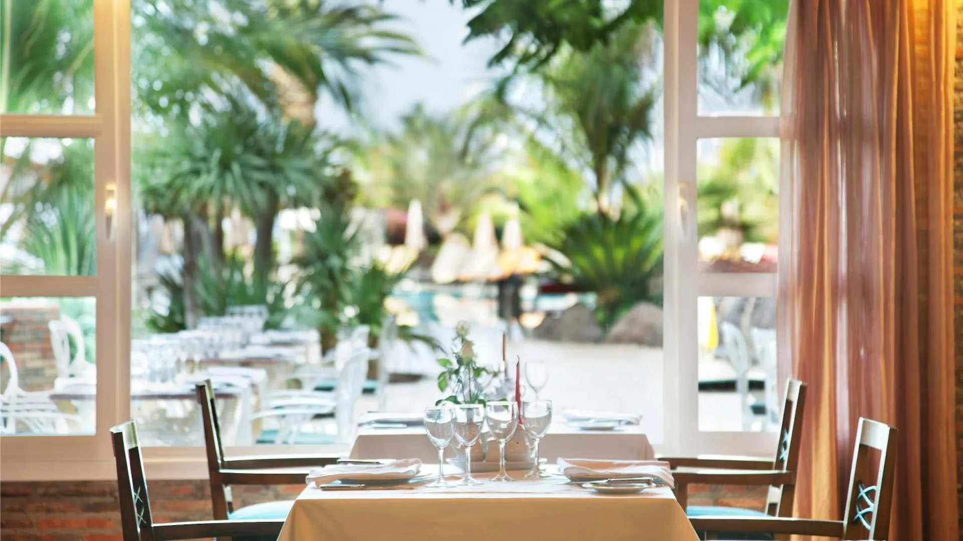 Adrian Hoteles Roca Nivaria Costa Adeje  Spain